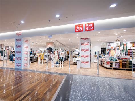 uniqlo macarthur square.